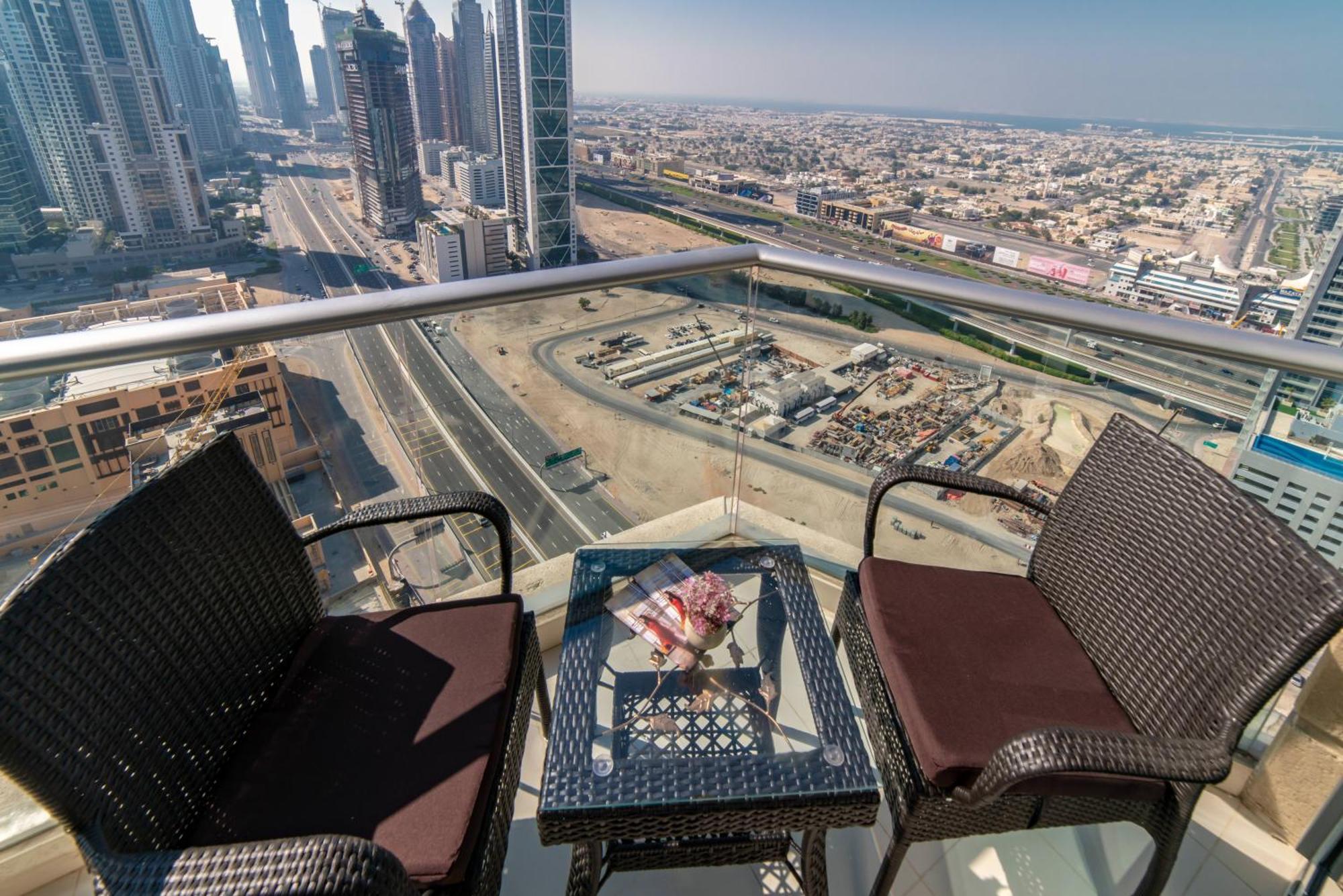 Icon Casa Living - Super Loft West Tower Daire Dubai Dış mekan fotoğraf